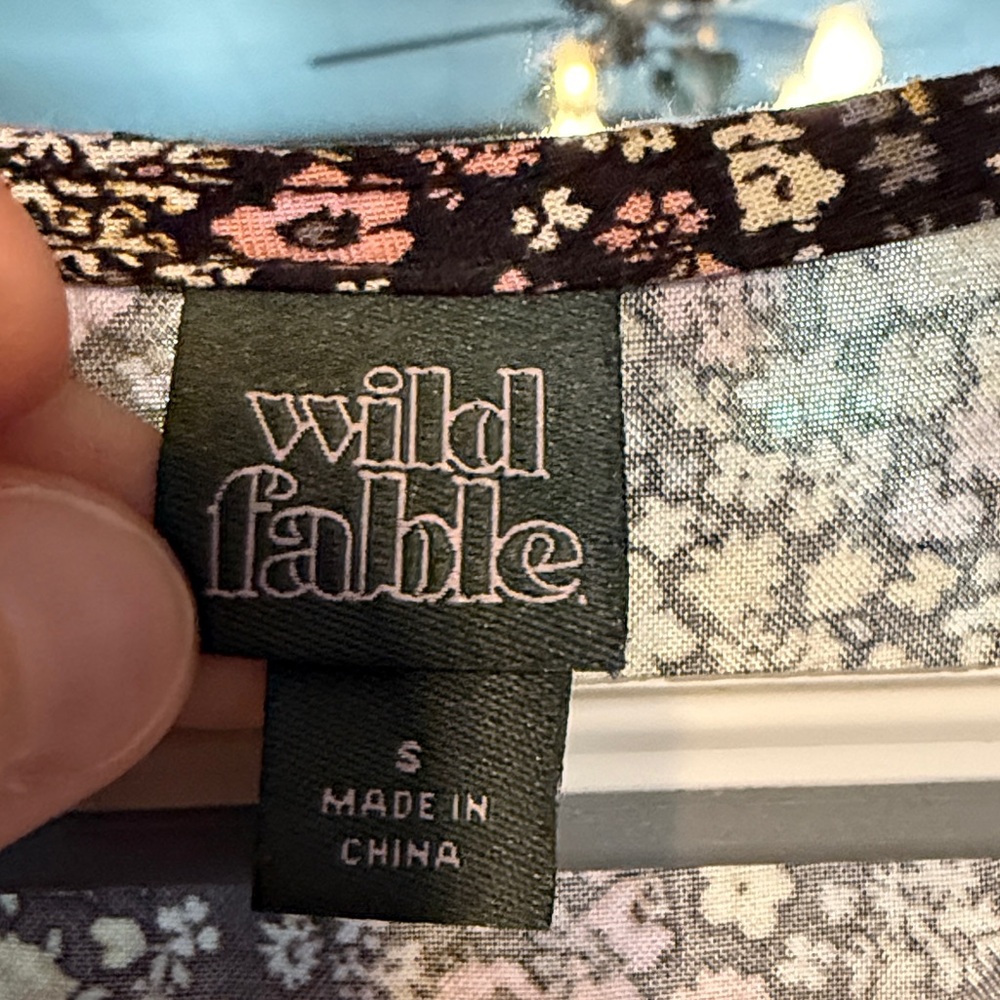 Wild Fable Floral Mini Dress Black Pink Yellow Smocked Waist V-Neck Womens Small - Picture 2 of 3